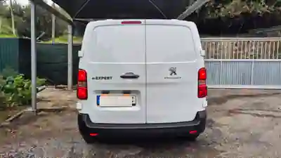 Peugeot Expert 2023 - 21350 EUR, 136807 km - AUTO.MOTO.pt - 136807km - foto 4 de 15