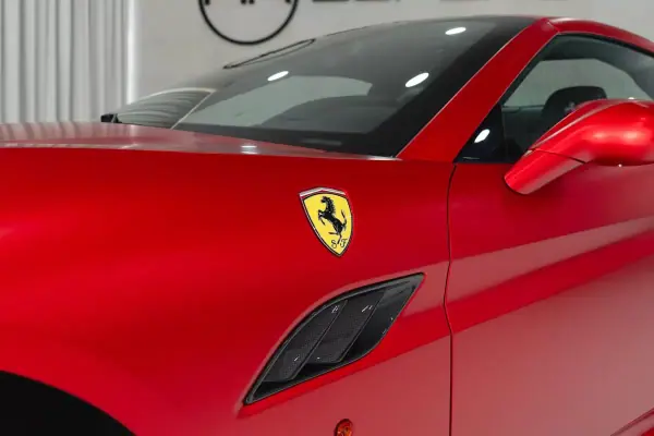 Ferrari California 2010 - 114950 EUR, 60515 km - AUTO.MOTO.pt - 60515km - foto 3 de 37