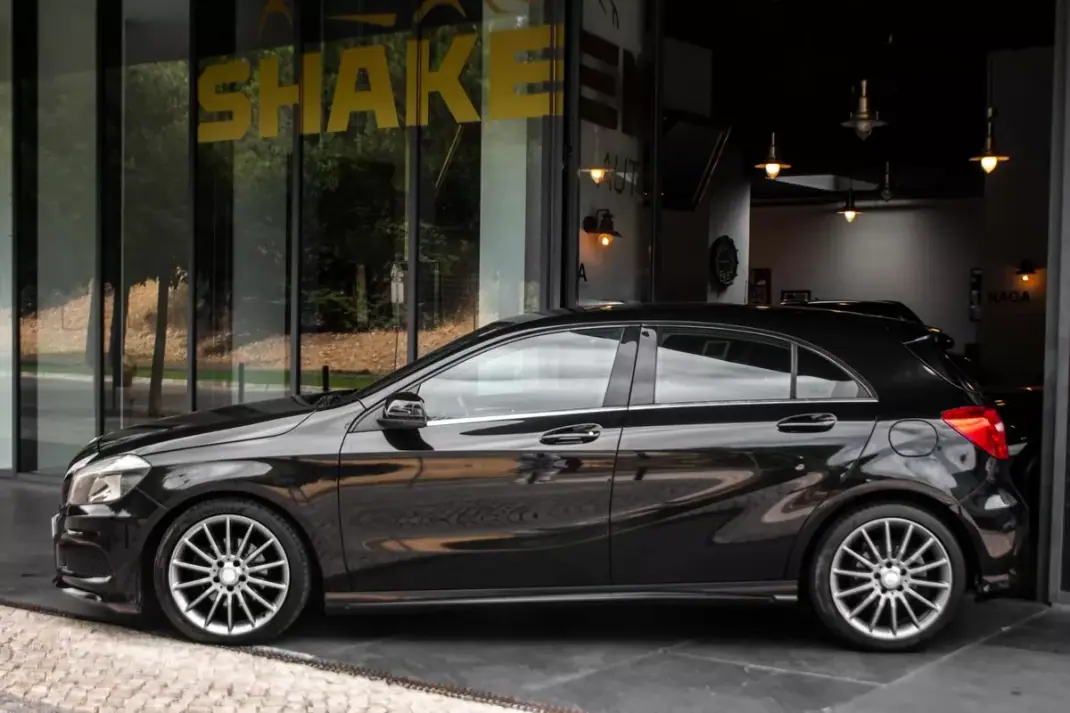 Mercedes-Benz A 180 2013 - 14990 EUR, 273379 km - 273379km - foto 2 de 36