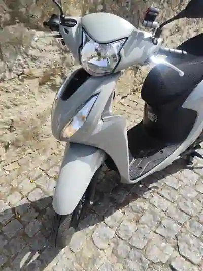 Honda Vision 2026 - 1990 EUR, 1192 km - AUTO.MOTO.pt - 1192km - foto 10 de 15