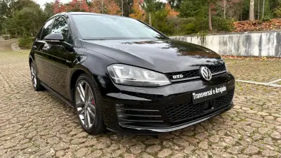 Volkswagen Golf 2015 - 21500 EUR, 176000 km - AUTO.MOTO.pt - 176000km - foto 23 de 24