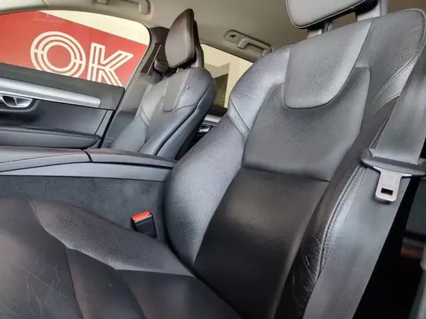 Volvo V90 2018 - 20990 EUR, 188000 km - AUTO.MOTO.pt - 188000km - foto 24 de 35