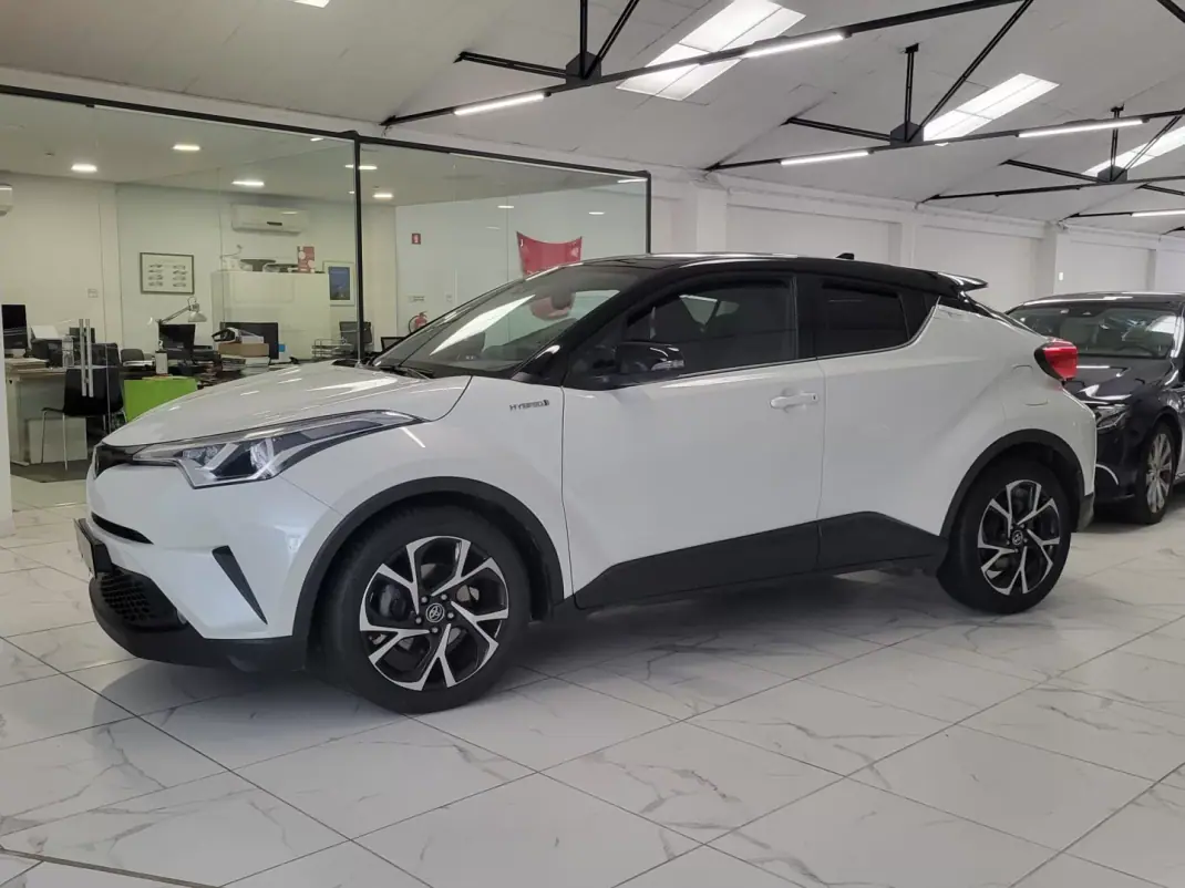 Toyota C-HR 2019 - 22950 EUR, 84605 km - 84605km - foto 12 de 29