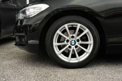 BMW 116 2016 - 11999 EUR, 200900 km - AUTO.MOTO.pt - 200900km - foto 3 de 23