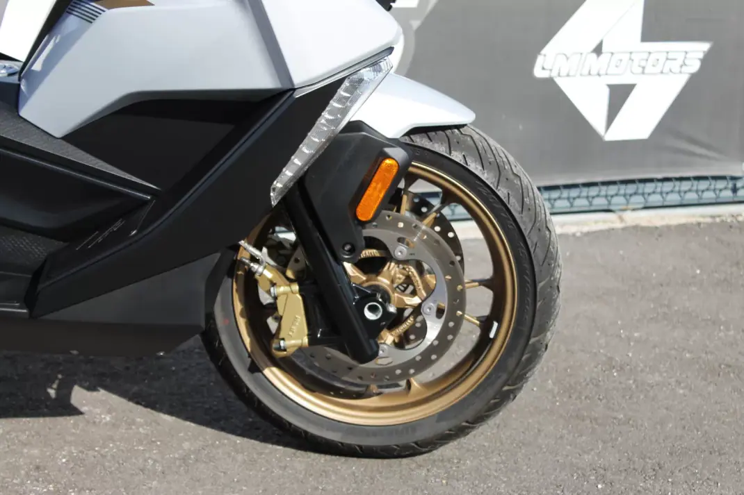 BMW C 440 GT 2025 - 9250 EUR, 2300 km - AUTO.MOTO.pt - 2300km - foto 10 de 28