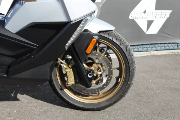 BMW C 440 GT 2025 - 9250 EUR, 2300 km - AUTO.MOTO.pt - 2300km - foto 10 de 28