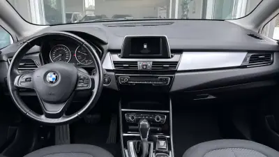 BMW 216 Active Tourer 2017 - 17999 EUR, 112071 km - AUTO.MOTO.pt - 112071km - foto 8 de 45
