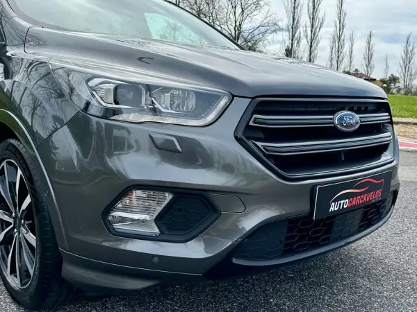 Ford Kuga 2017 - 15450 EUR, 78000 km - AUTO.MOTO.pt - 78000km - foto 11 de 60