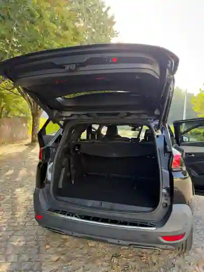 Peugeot 5008 2018 - 17500 EUR, 250000 km - 250000km - foto 5 de 10