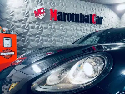 Porsche Panamera 2014 - 37990 EUR, 220436 km - AUTO.MOTO.pt - 220436km - foto 31 de 39