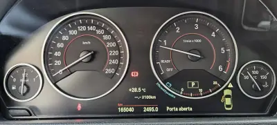 BMW 425 2015 - 26500 EUR, 170000 km - AUTO.MOTO.pt - 170000km - foto 12 de 34