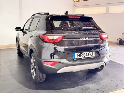 Kia Stonic 2025 - 19900 EUR, 6048 km - AUTO.MOTO.pt - 6048km - foto 7 de 24