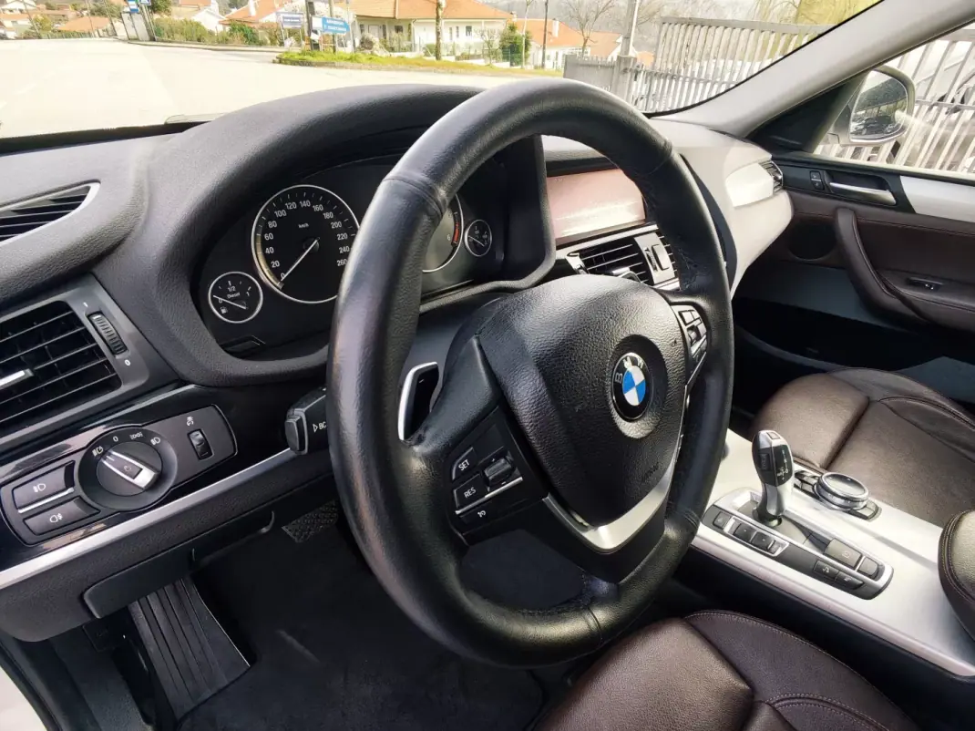 BMW X4 2014 - 23500 EUR, 223000 km - AUTO.MOTO.pt - 223000km - foto 26 de 42