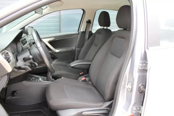 Citroën C-Elysée 2019 - 9750 EUR, 118000 km - AUTO.MOTO.pt - 118000km - foto 11 de 21
