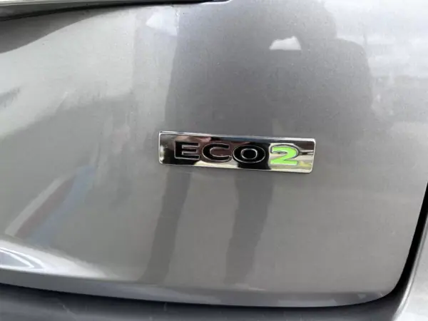 Renault Scénic 2017 - 12900 EUR, 177522 km - AUTO.MOTO.pt - 177522km - foto 8 de 9