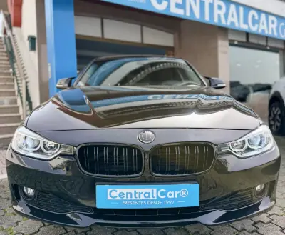 BMW 318 2013 - 15950 EUR, 229000 km - AUTO.MOTO.pt - 229000km - foto 3 de 27