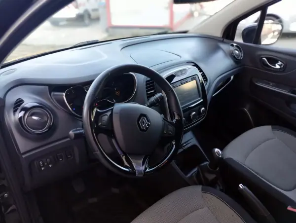 Renault Captur 2016 - 9950 EUR, 194000 km - 194000km - foto 13 de 35