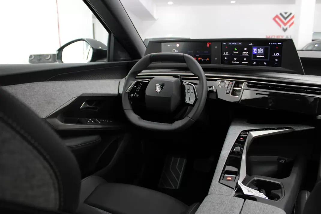 Peugeot 5008 2026 - 36400 EUR, 11 km - 11km - foto 6 de 34