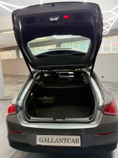 Mercedes-Benz CLA 250 2023 - 29900 EUR, 90100 km - AUTO.MOTO.pt - 90100km - foto 26 de 28