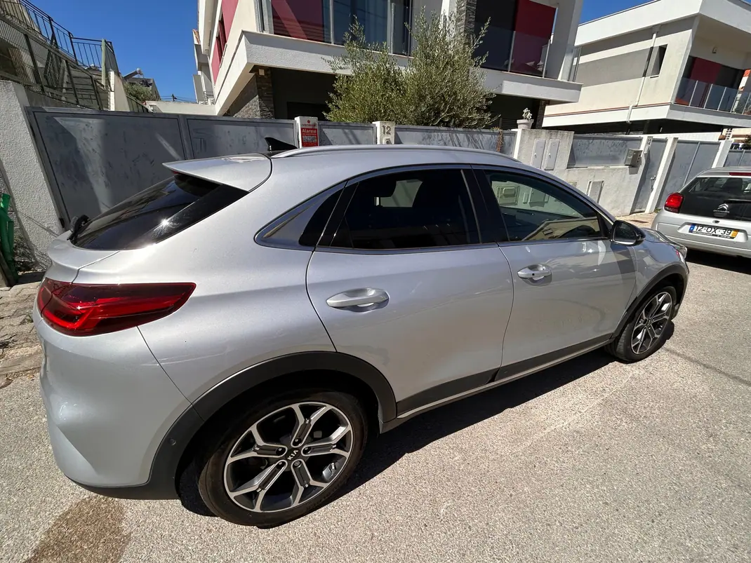 Kia XCeed 2021 - 19500 EUR, 166100 km - 166100km - foto 7 de 14