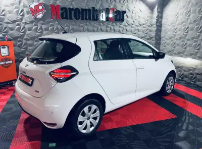 Renault Zoe 2022 - 14500 EUR, 74418 km - AUTO.MOTO.pt - 74418km - foto 11 de 27
