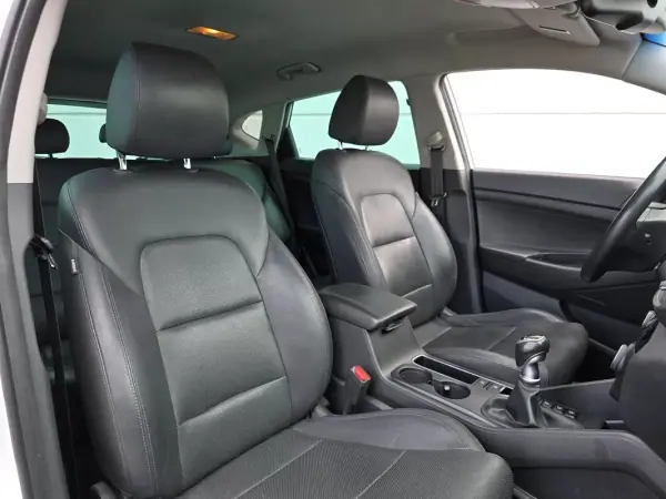 Hyundai Tucson 2019 - 18250 EUR, 137900 km - AUTO.MOTO.pt - 137900km - foto 23 de 31