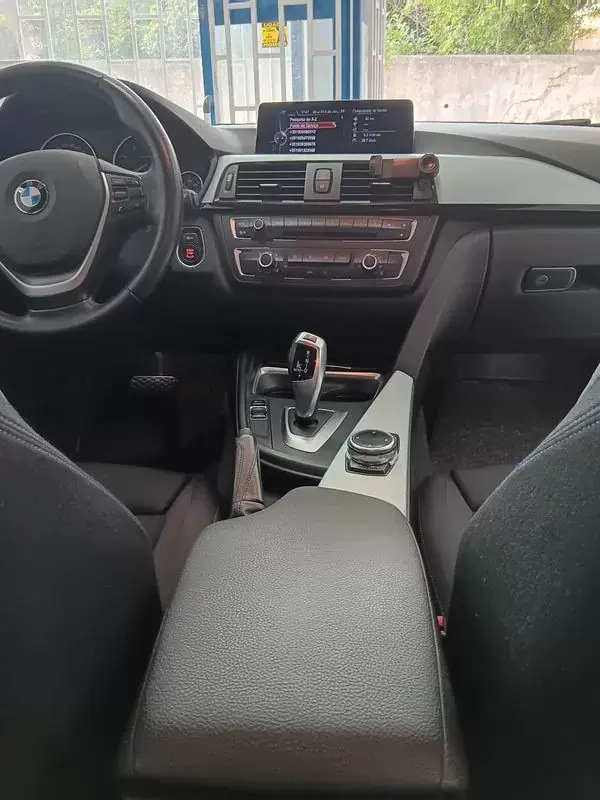 BMW 320 2014 - 14950 EUR, 265000 km - 265000km - foto 11 de 20