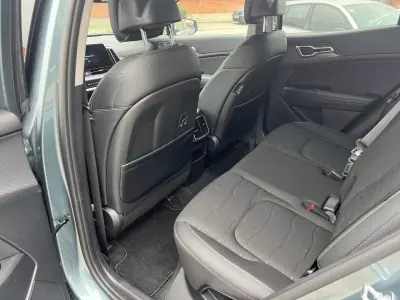 Kia Sportage 2025 - 41000 EUR, 10800 km - AUTO.MOTO.pt - 10800km - foto 8 de 21