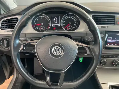 Volkswagen Golf 2014 - 14900 EUR, 163243 km - AUTO.MOTO.pt - 163243km - foto 16 de 22