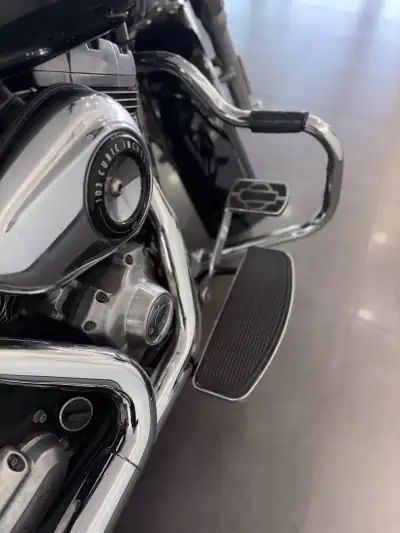 Harley-Davidson Dyna Low Rider S 2012 - 13000 EUR, 41000 km - AUTO.MOTO.pt - 41000km - foto 13 de 17