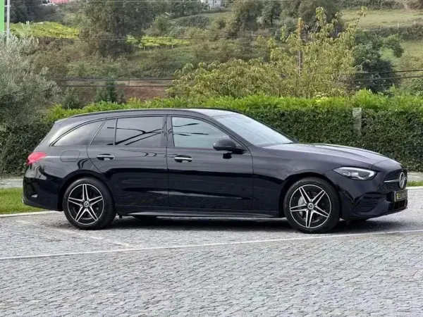 Mercedes-Benz C 300 2022 - 38999 EUR, 114000 km - AUTO.MOTO.pt - 114000km - foto 26 de 29