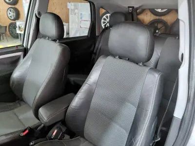 Opel Meriva 2009 - 4650 EUR, 175000 km - AUTO.MOTO.pt - 175000km - foto 15 de 16