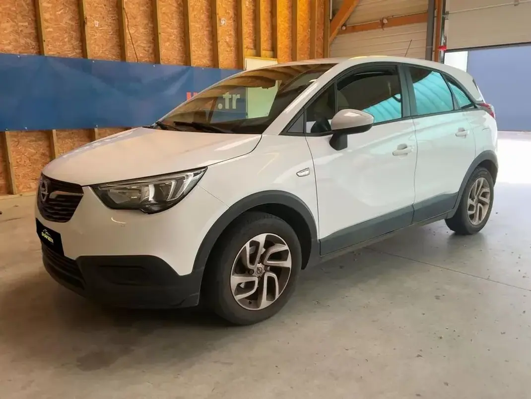 Opel Crossland X 2018 - 10790 EUR, 80430 km - AUTO.MOTO.pt - 80430km - foto 1 de 8