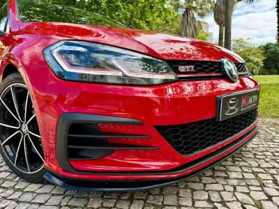 Volkswagen Golf 2019 - 31990 EUR, 110300 km - AUTO.MOTO.pt - 110300km - foto 27 de 38