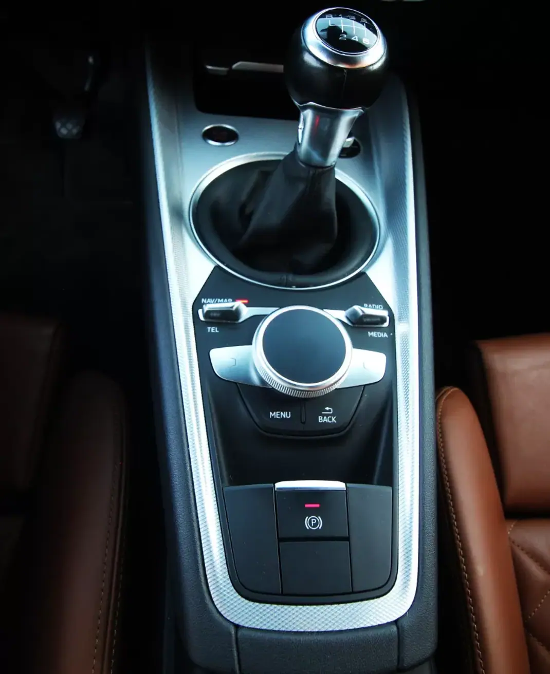 Audi TT Coupé 2015 - 23990 EUR, 242950 km - 242950km - foto 17 de 28