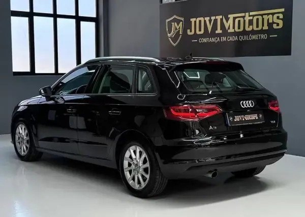 Audi A3 Sportback 2015 - 15950 EUR, 110000 km - AUTO.MOTO.pt - 110000km - foto 4 de 28