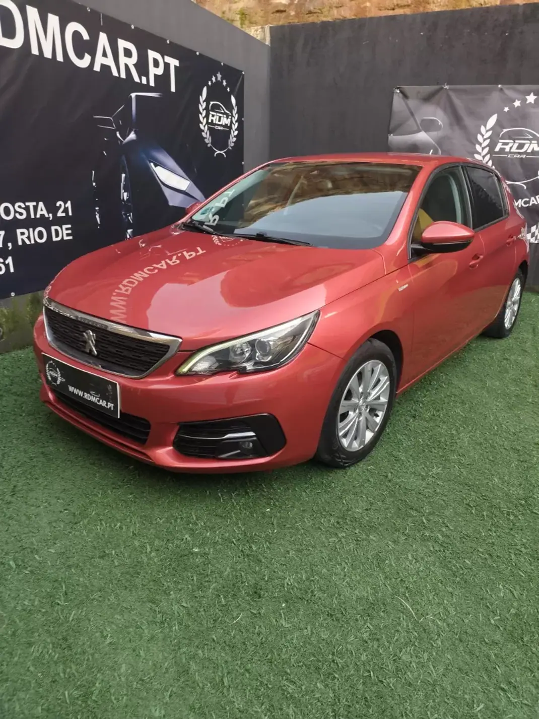 Peugeot 308 2019 - 11990 EUR, 155000 km - AUTO.MOTO.pt - 155000km - foto 3 de 16