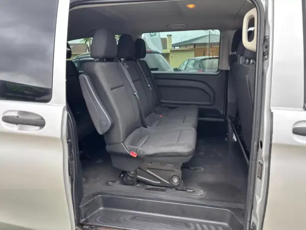 Mercedes-Benz Vito Tourer 2015 - 28490 EUR, 196000 km - AUTO.MOTO.pt - 196000km - foto 10 de 12