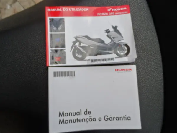 Honda Forza 2021 - 4600 EUR, 8400 km - AUTO.MOTO.pt - 8400km - foto 7 de 9