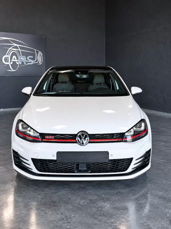 Volkswagen Golf 2.0 TSi GTi DSG Performance 2015 Gasolina