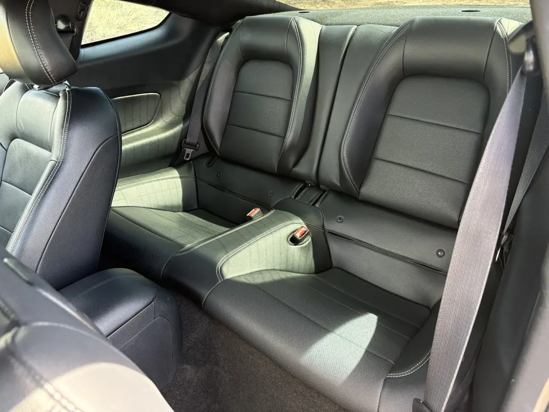 Ford Mustang 2017 - 32900 EUR, 97000 km - 97000km - foto 9 de 12