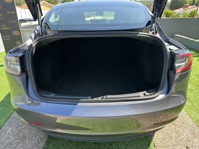 Tesla Model 3 2019 - 21900 EUR, 86000 km - AUTO.MOTO.pt - 86000km - foto 64 de 64