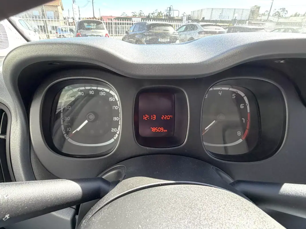 Fiat Panda 2021 - 10950 EUR, 78509 km - AUTO.MOTO.pt - 78509km - foto 7 de 12