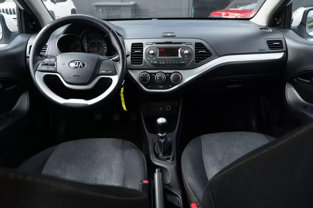 Kia Picanto 2016 - 6900 EUR, 230360 km - AUTO.MOTO.pt - 230360km - foto 12 de 19