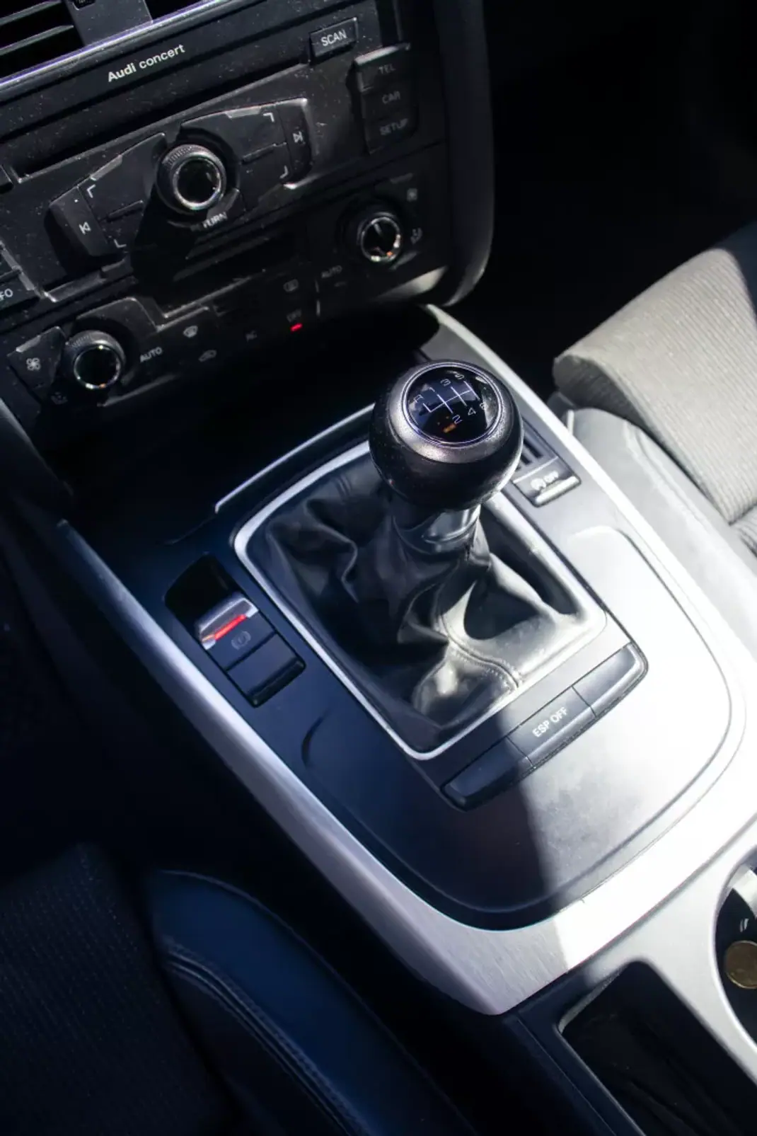 Audi A5 2010 - 13950 EUR, 218325 km - 218325km - foto 8 de 9