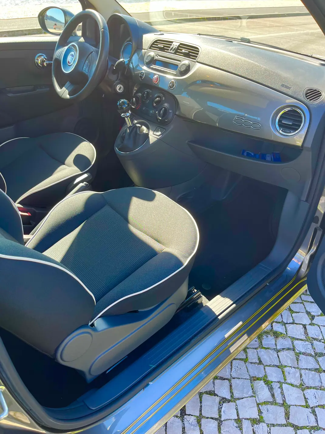 Fiat 500 2015 - 9950 EUR, 40700 km - AUTO.MOTO.pt - 40700km - foto 5 de 9