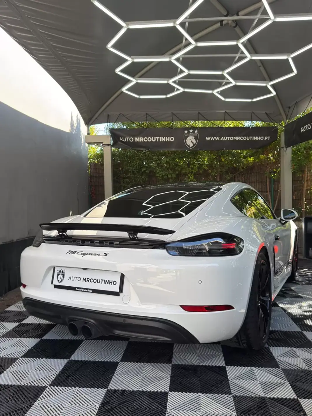 Porsche 718 Cayman 2016 - 59900 EUR, 109000 km - 109000km - foto 14 de 41