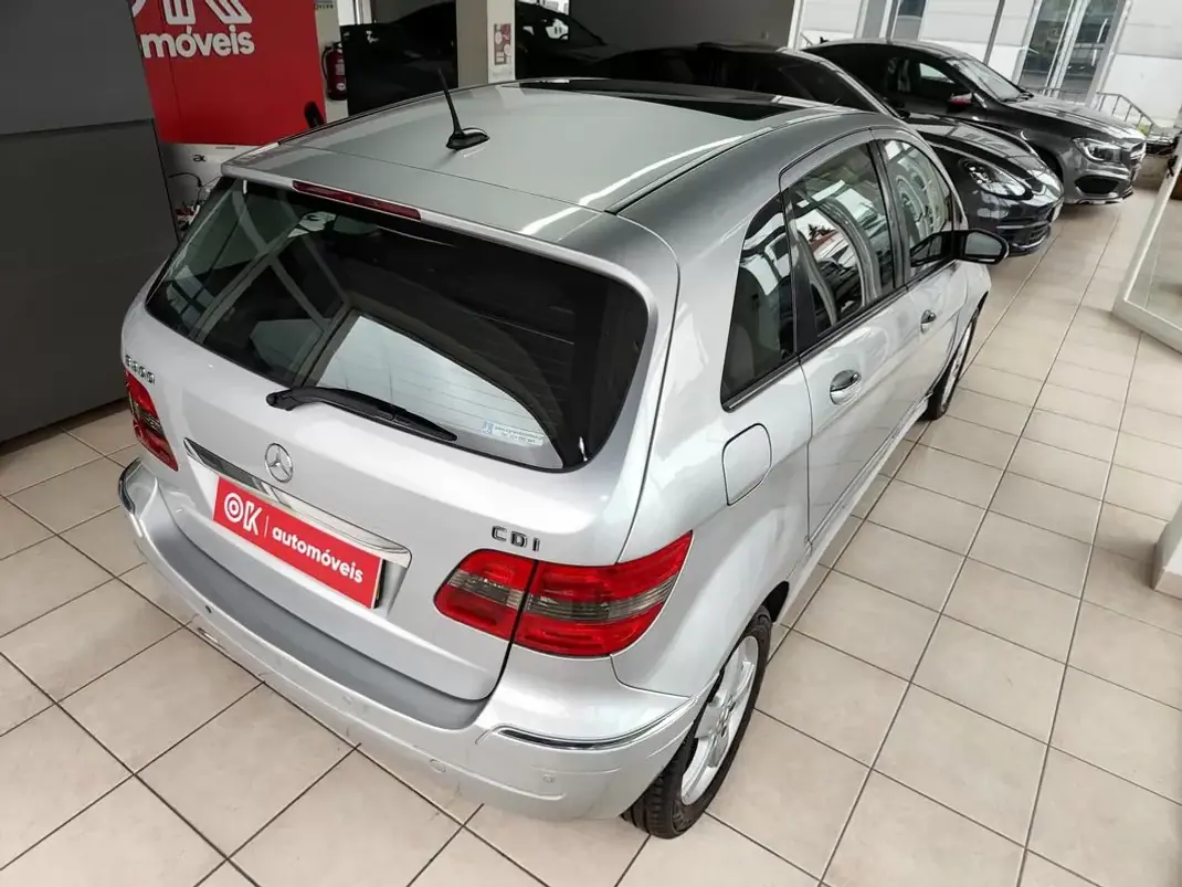 Mercedes-Benz B 200 2006 - 8250 EUR, 190000 km - AUTO.MOTO.pt - 190000km - foto 12 de 34