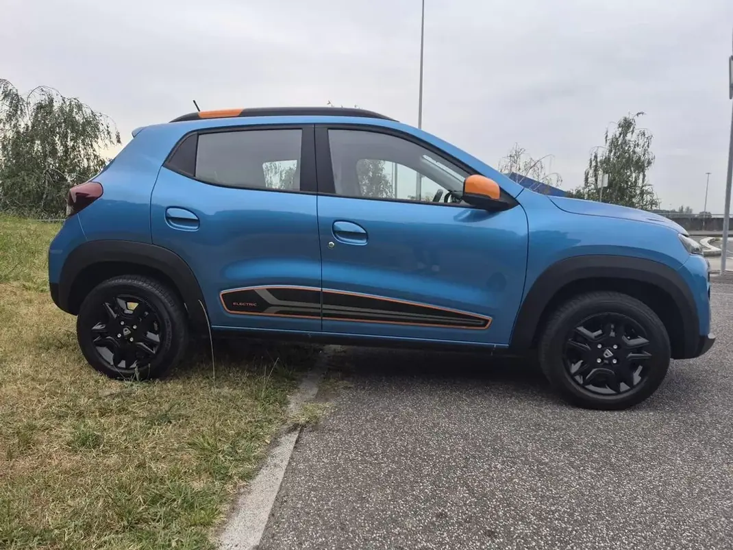 Dacia Spring 2021 - 11299 EUR, 37354 km - 37354km - foto 10 de 25