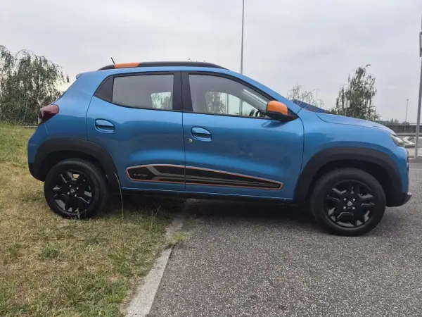 Dacia Spring 2021 - 11499 EUR, 37354 km - AUTO.MOTO.pt - 37354km - foto 10 de 25